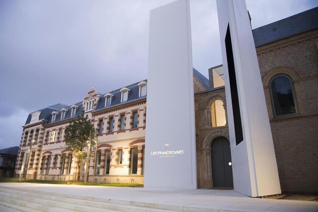 Le Cyrano, Deauville - App. T2 Proche De La Mer ภายนอก รูปภาพ
